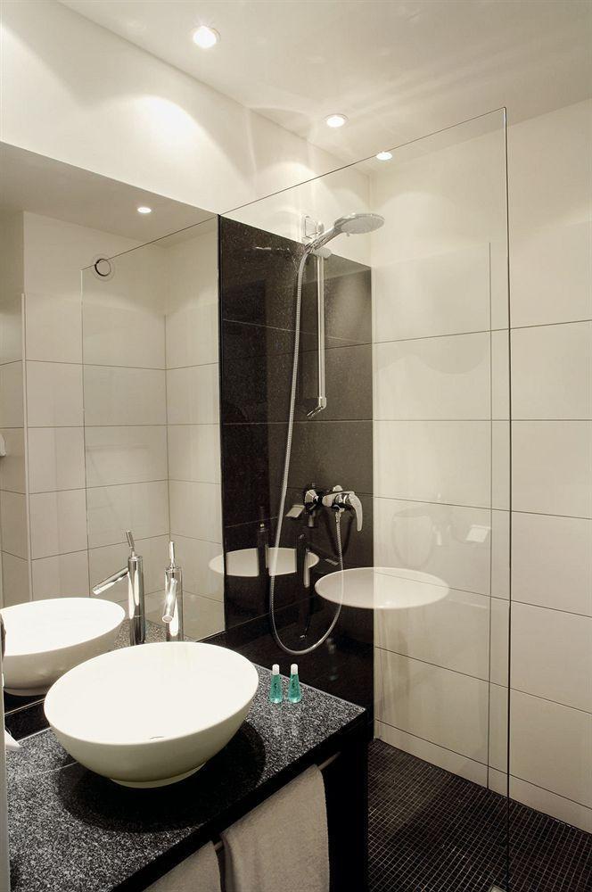 Motel One Rostock Ngoại thất bức ảnh