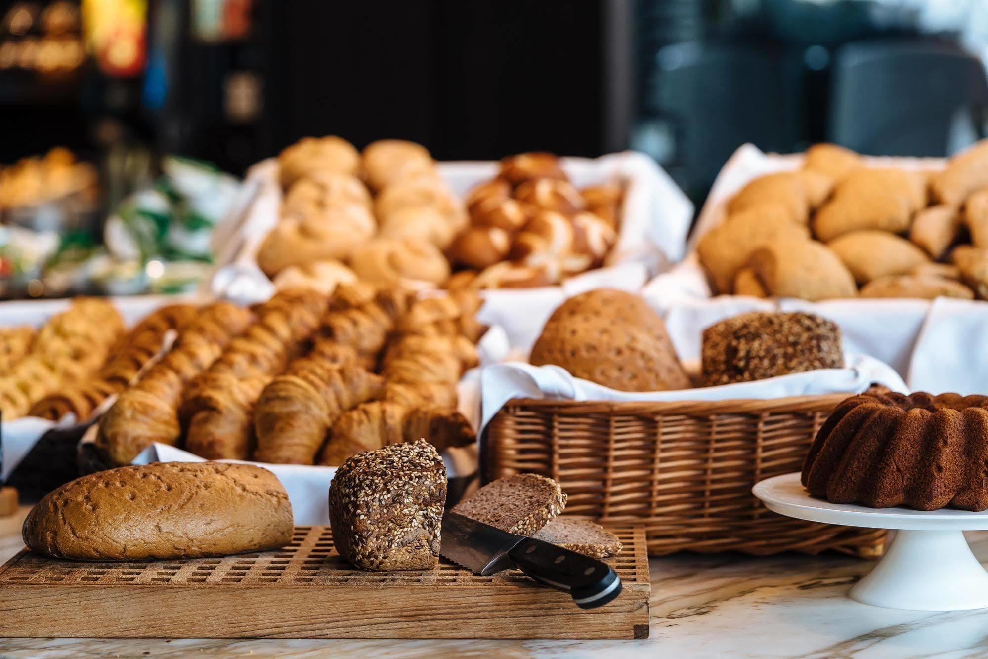 Motel One Rostock Ngoại thất bức ảnh